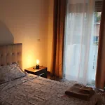 Гостьовий будинок Little